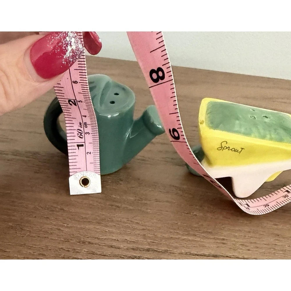 Vintage Plant Sprout Salt Pepper Shakers Watering Can Garden Ceramic Set‎